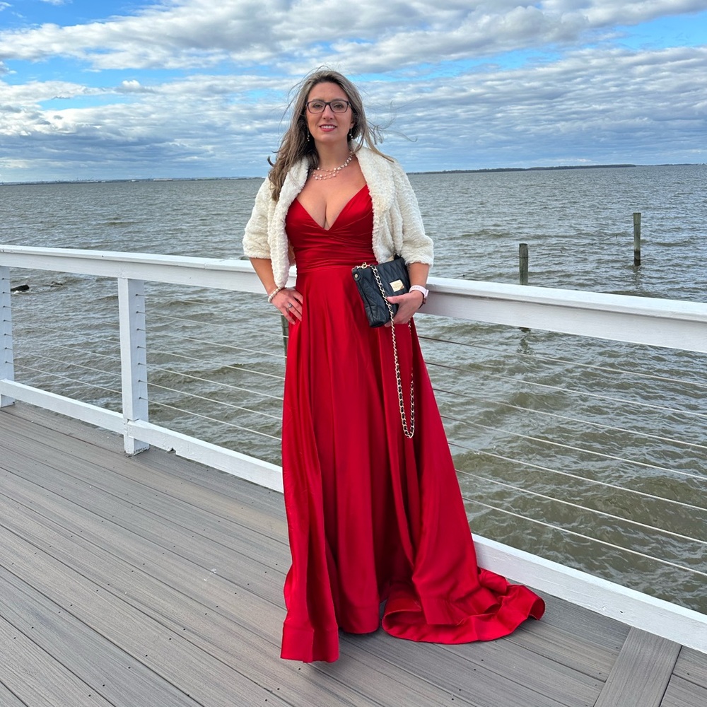 La Femme Red Satin Deep V-neck A-line Gown Formal Gown Prom Size 12 - Picture 10 of 10